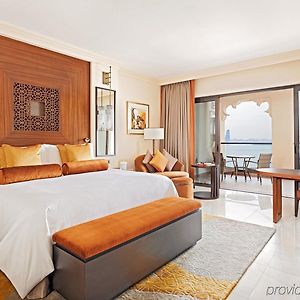 Fairmont Zimmer mit Kingsize-Bett